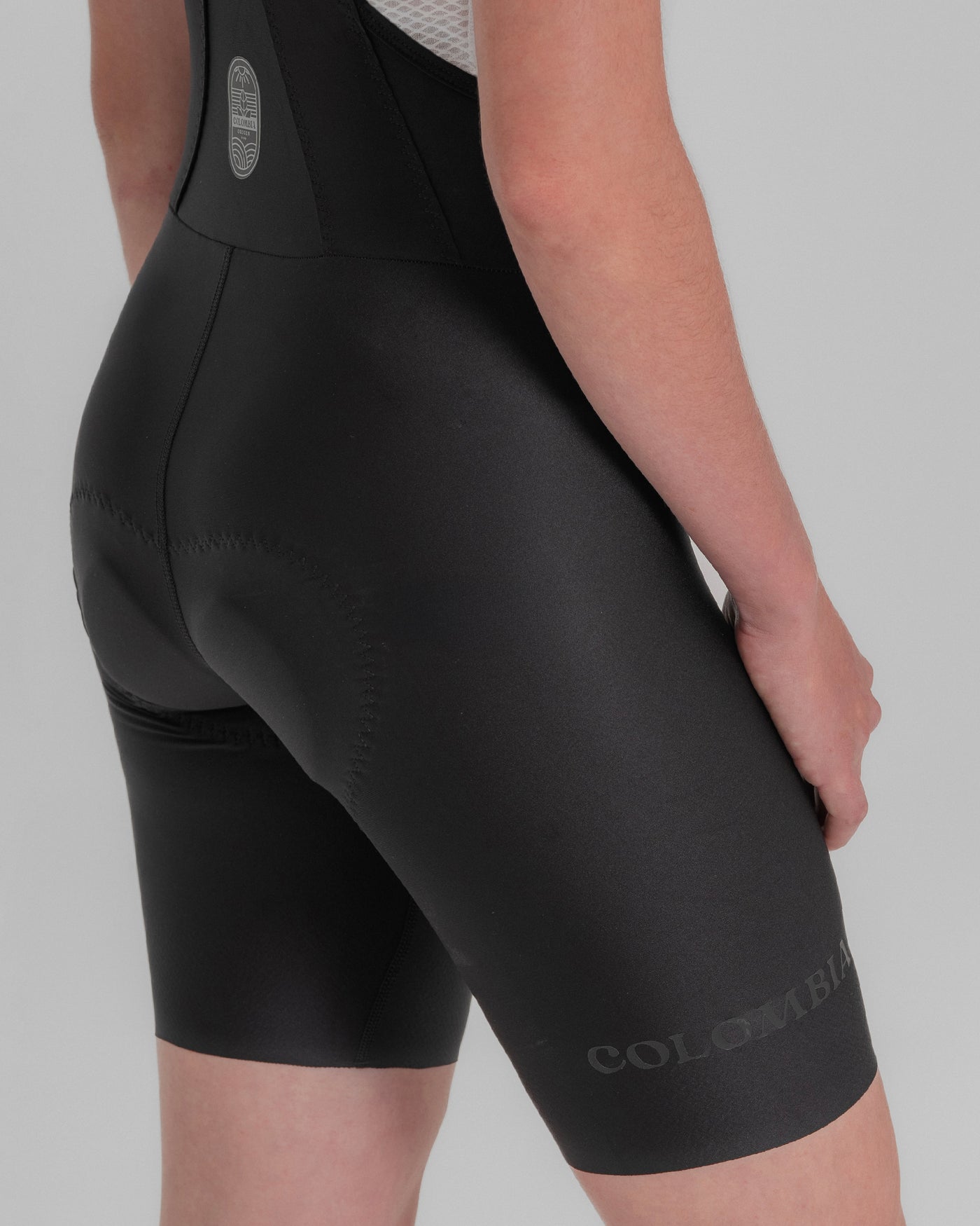 Pantaloneta Con Cargaderas Montañas De Macondo