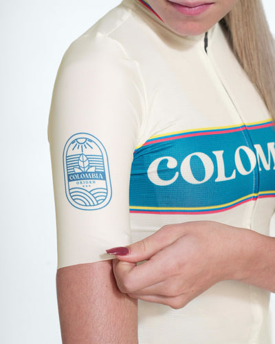 Camiseta Manga Corta Montañas de Macondo Beige