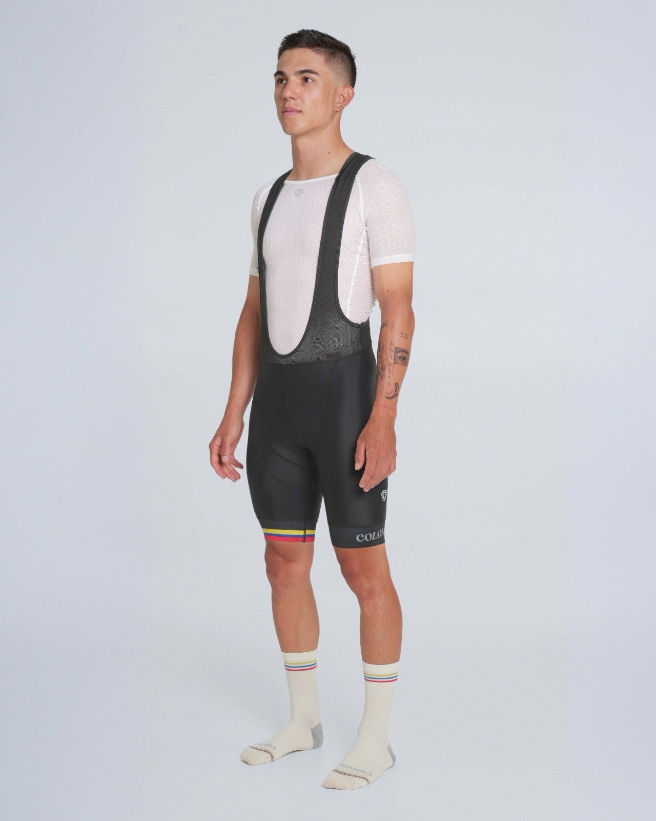 Pantaloneta Con Cargaderas Ecos De Macondo